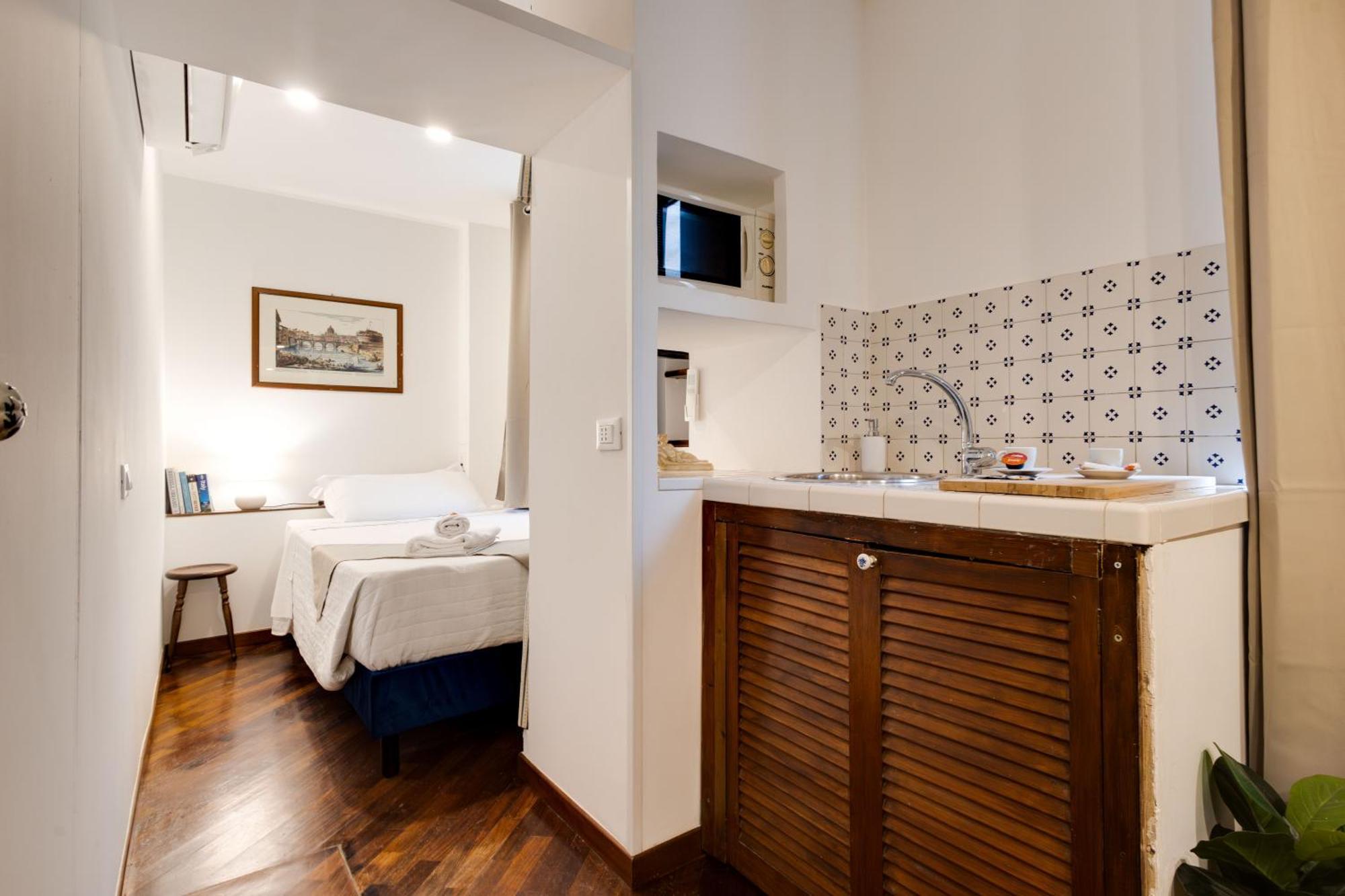 Clavdia Mini Flat Hotel Rome Exterior photo
